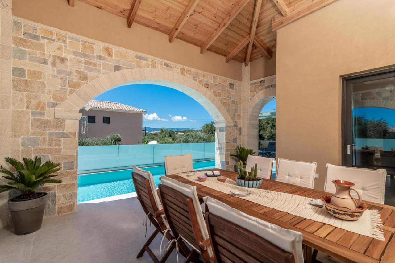 Romanza II Luxury Villa Kalamákion Extérieur photo